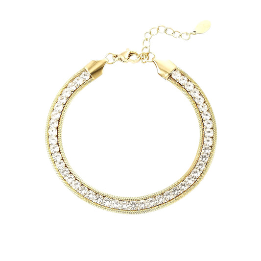 Waterproof gold-plated stainless steel bracelet with shiny crystals, elegant tennis bracelet for women, water-resisdent and high-quality design, excellent for everyday wear and special events.