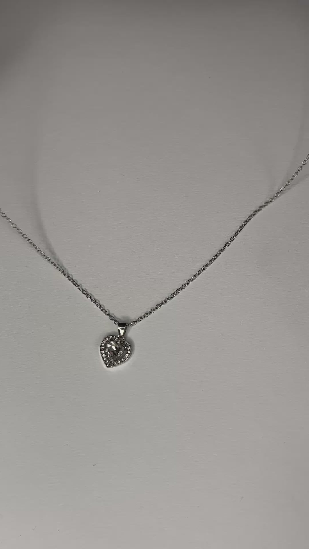 Durable 925 Sterling Silver Necklace with sparkling crystal heart. Timeless design, prefect for a gift or a special accessory.